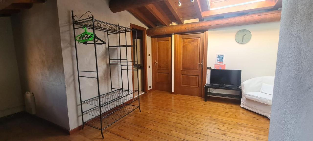 Garda Family House Ξενοδοχείο Ντεζεντσάνο ντελ Γκάρντα Εξωτερικό φωτογραφία